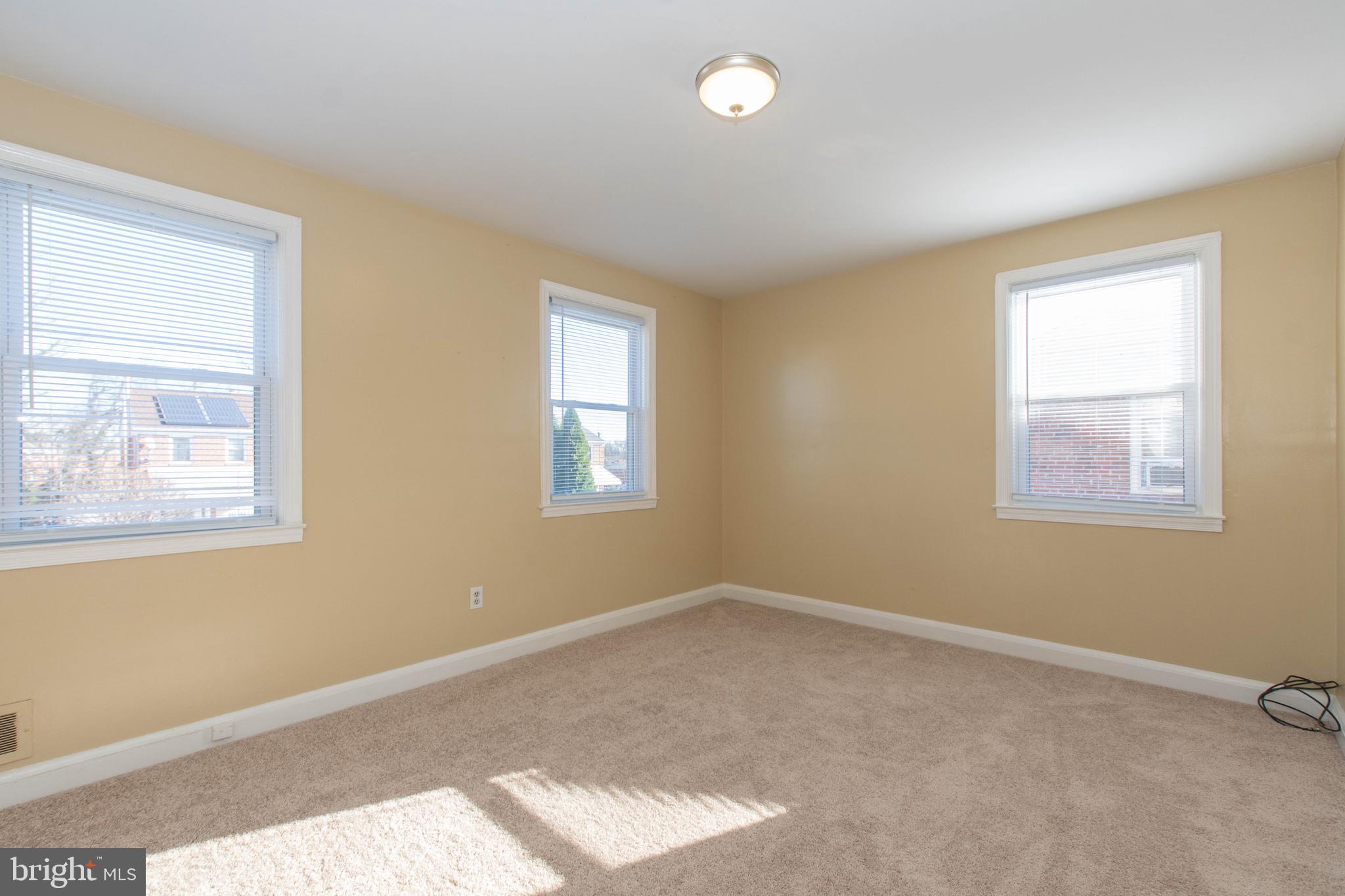 24 Mardrew Road Baltimore, MD 21229 - Photo 20 of 47 Primary Bedroom (2nd Level)