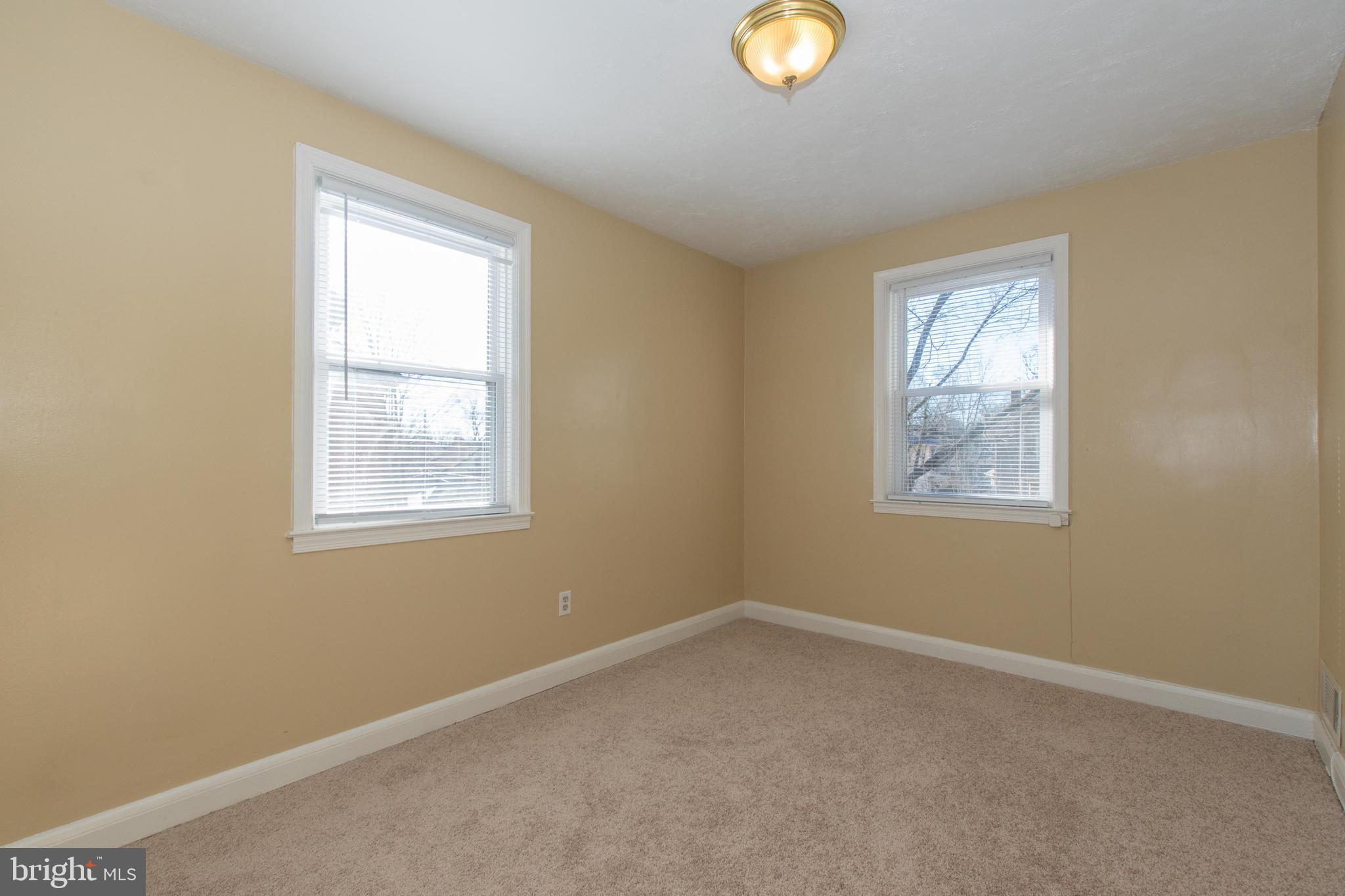 24 Mardrew Road Baltimore, MD 21229 - Photo 24 of 47 2nd Bedroom (2nd Level)