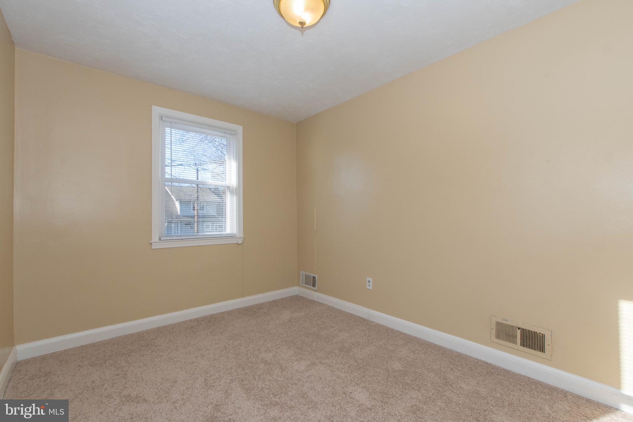 24 Mardrew Road Baltimore, MD 21229 - Photo 25 of 47 2nd Bedroom (2nd Level)