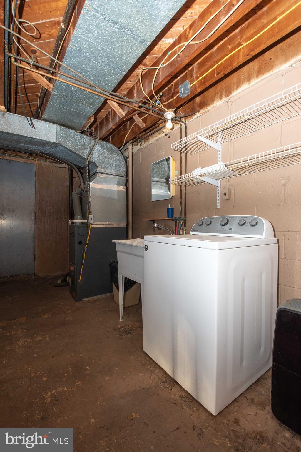 24 Mardrew Road Baltimore, MD 21229 - Photo 36 of 47 Workshop/Laundry Room (Lower Level)