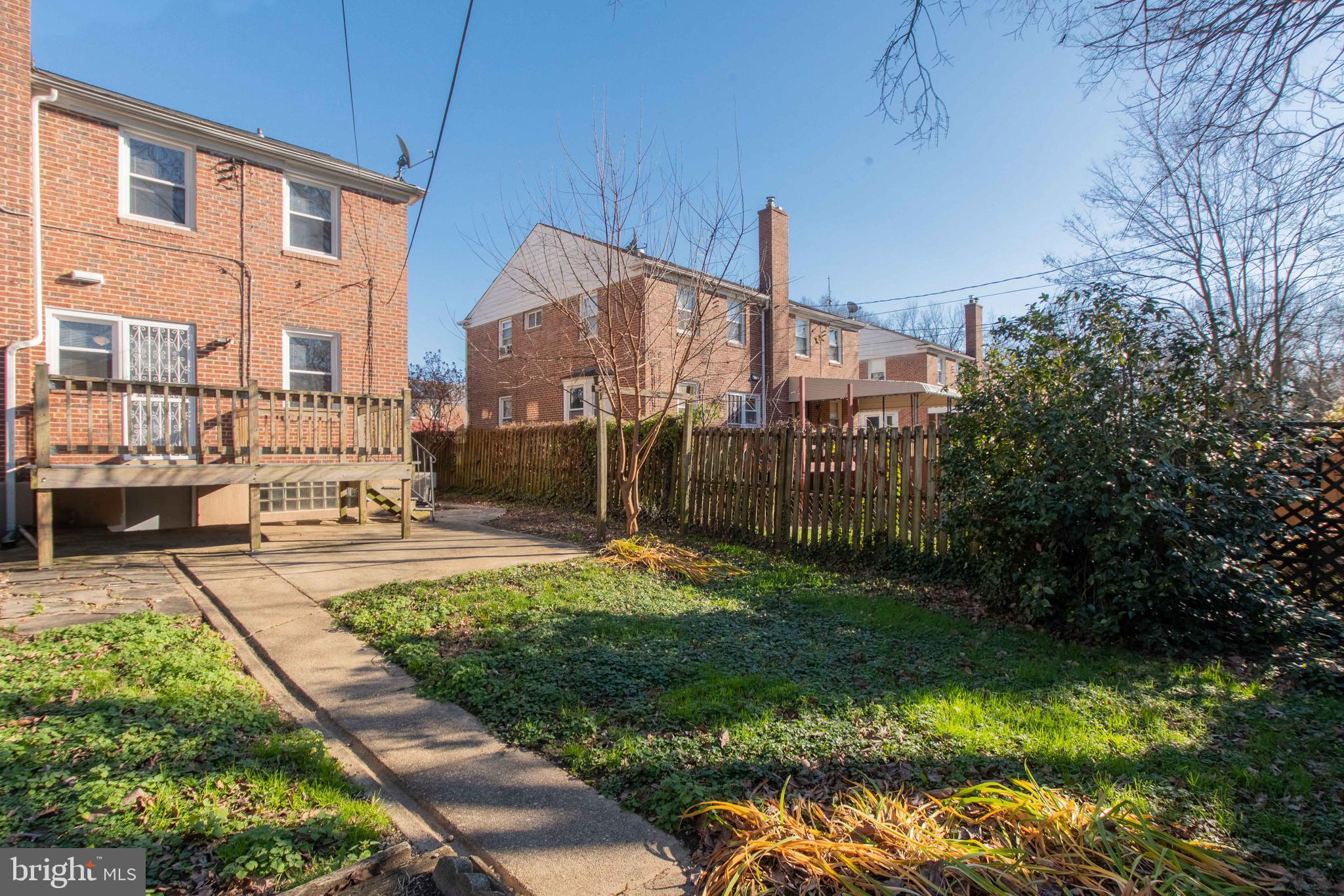 24 Mardrew Road Baltimore, MD 21229 - Photo 40 of 47 Fenced in Backyard