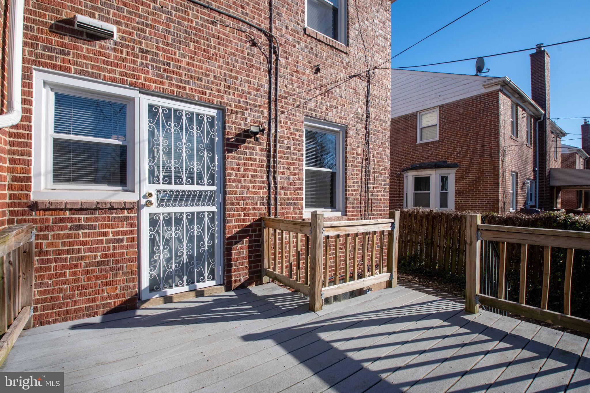 24 Mardrew Road Baltimore, MD 21229 - Photo 43 of 47 Rear Exterior via Kitchen