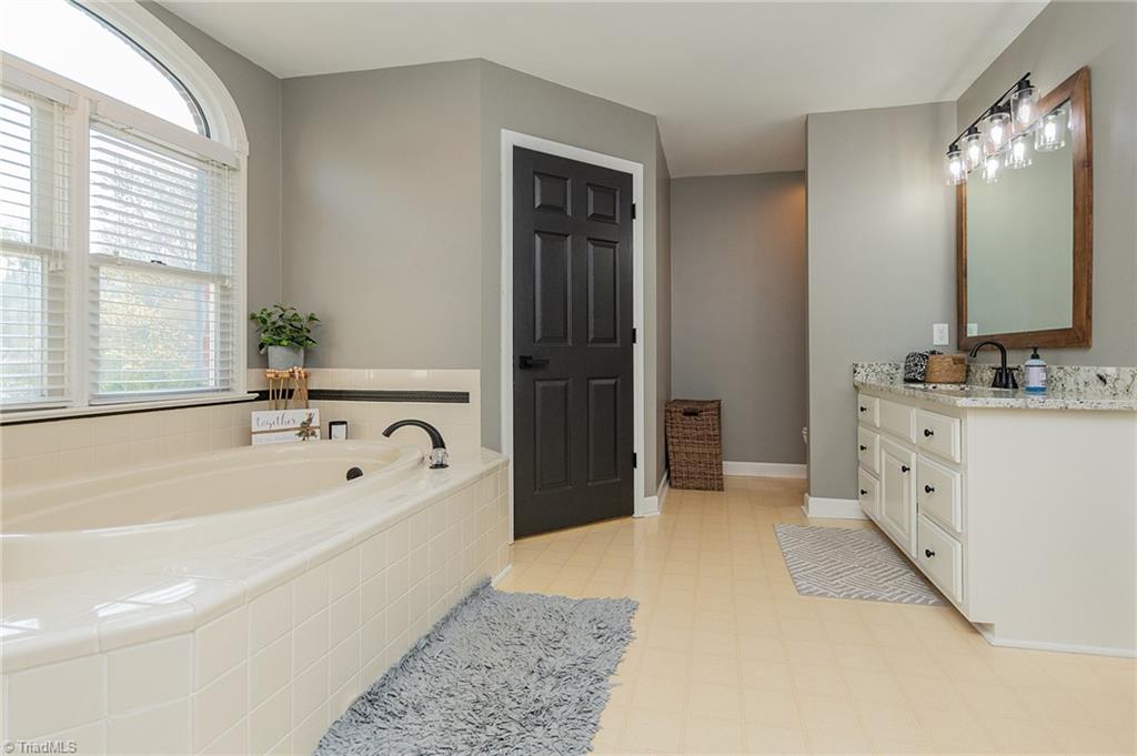 4141 Parks Road Lexington, NC 27292 - Photo 28 of 48 Gallery Image 28