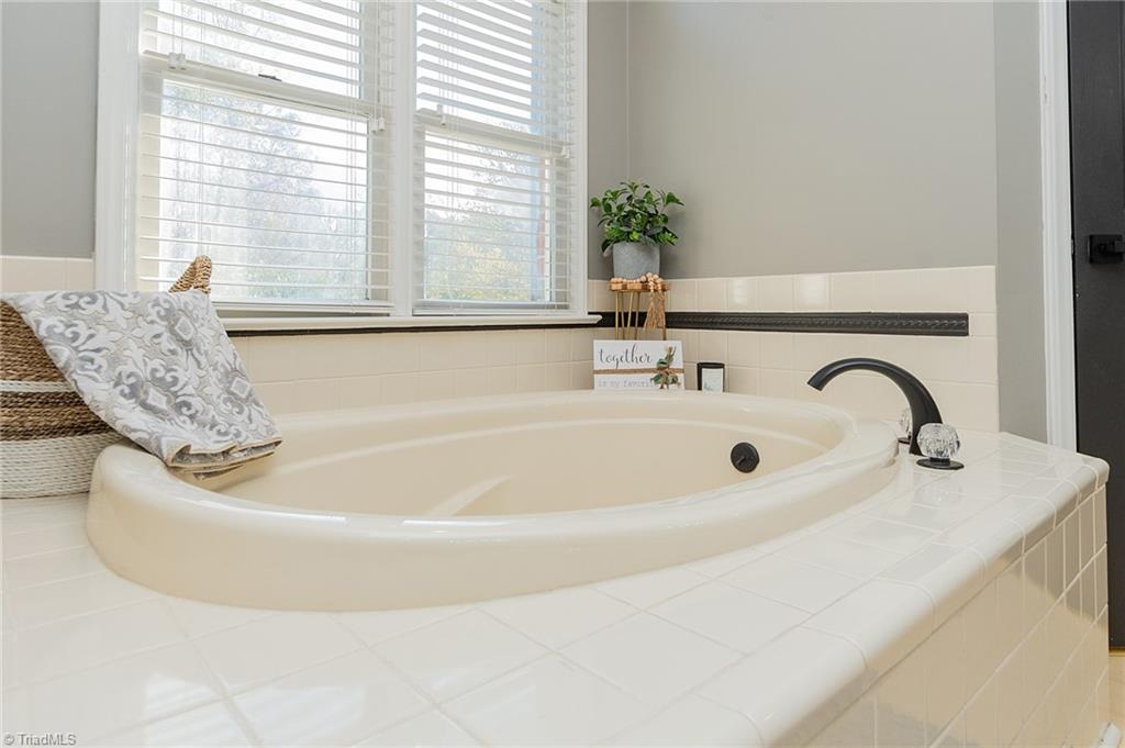 4141 Parks Road Lexington, NC 27292 - Photo 29 of 48 Gallery Image 29