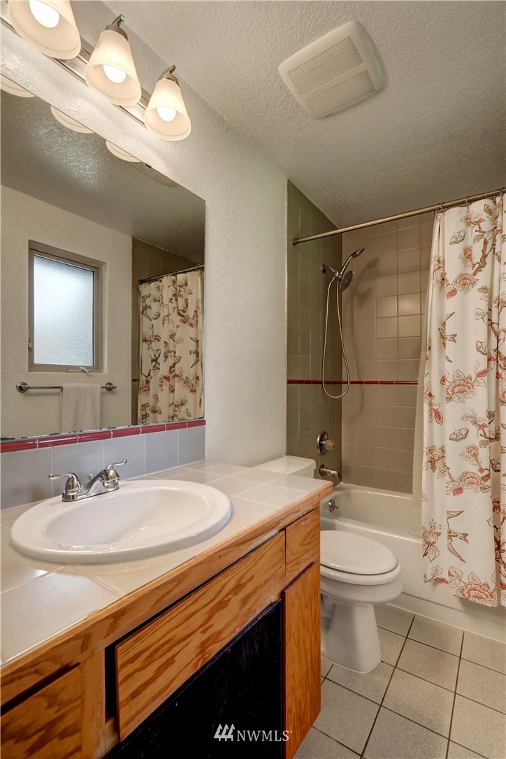 2724 175th Street Southeast Bothell, WA 98012 - Photo 14 of 18