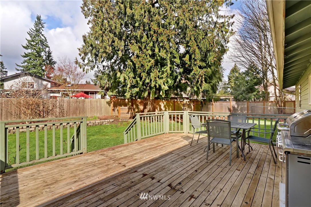 2724 175th Street Southeast Bothell, WA 98012 - Photo 15 of 18