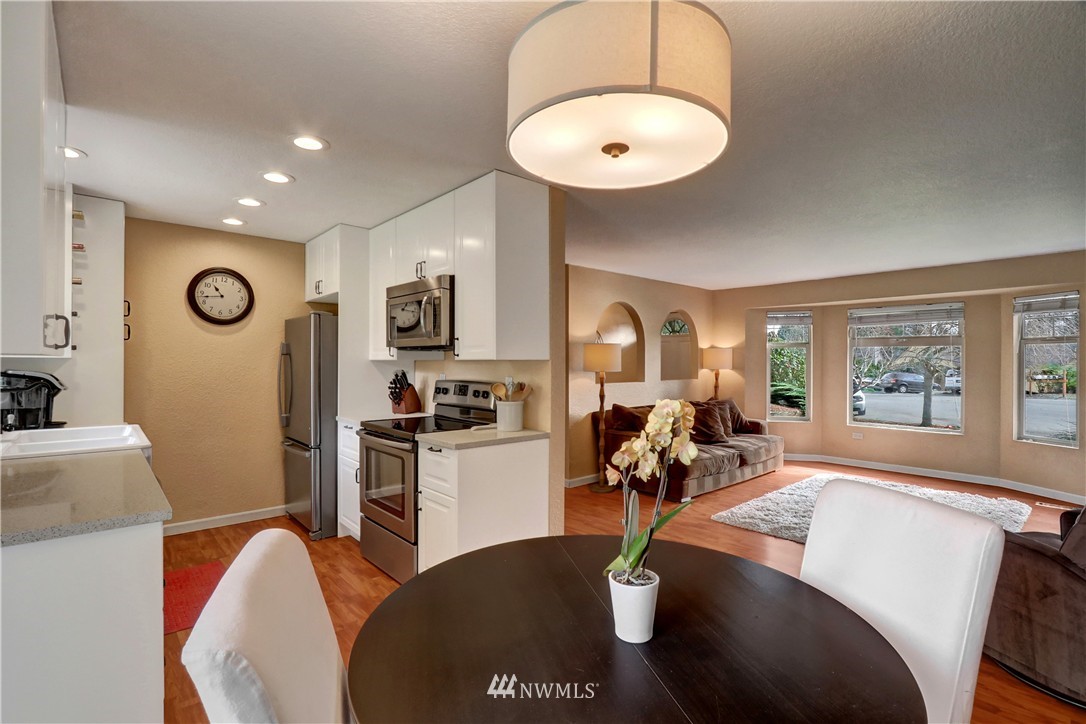 2724 175th Street Southeast Bothell, WA 98012 - Photo 7 of 18