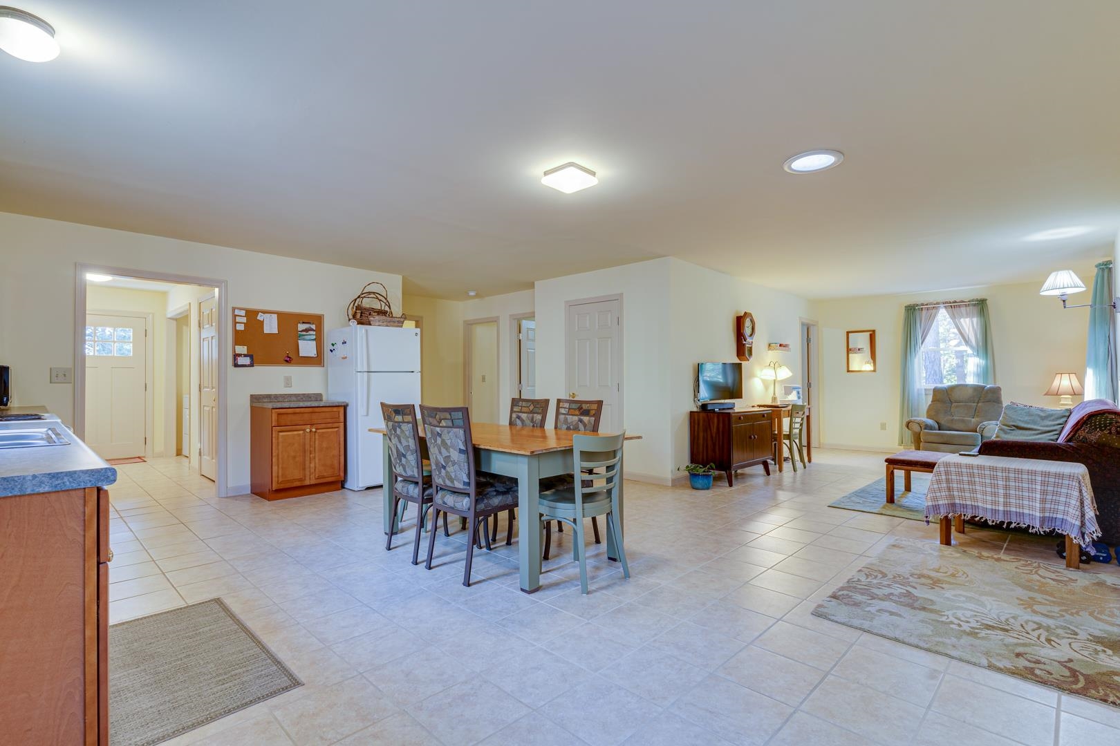 48 Partridge Drive Middleton, NH 03887 - Photo 5 of 40