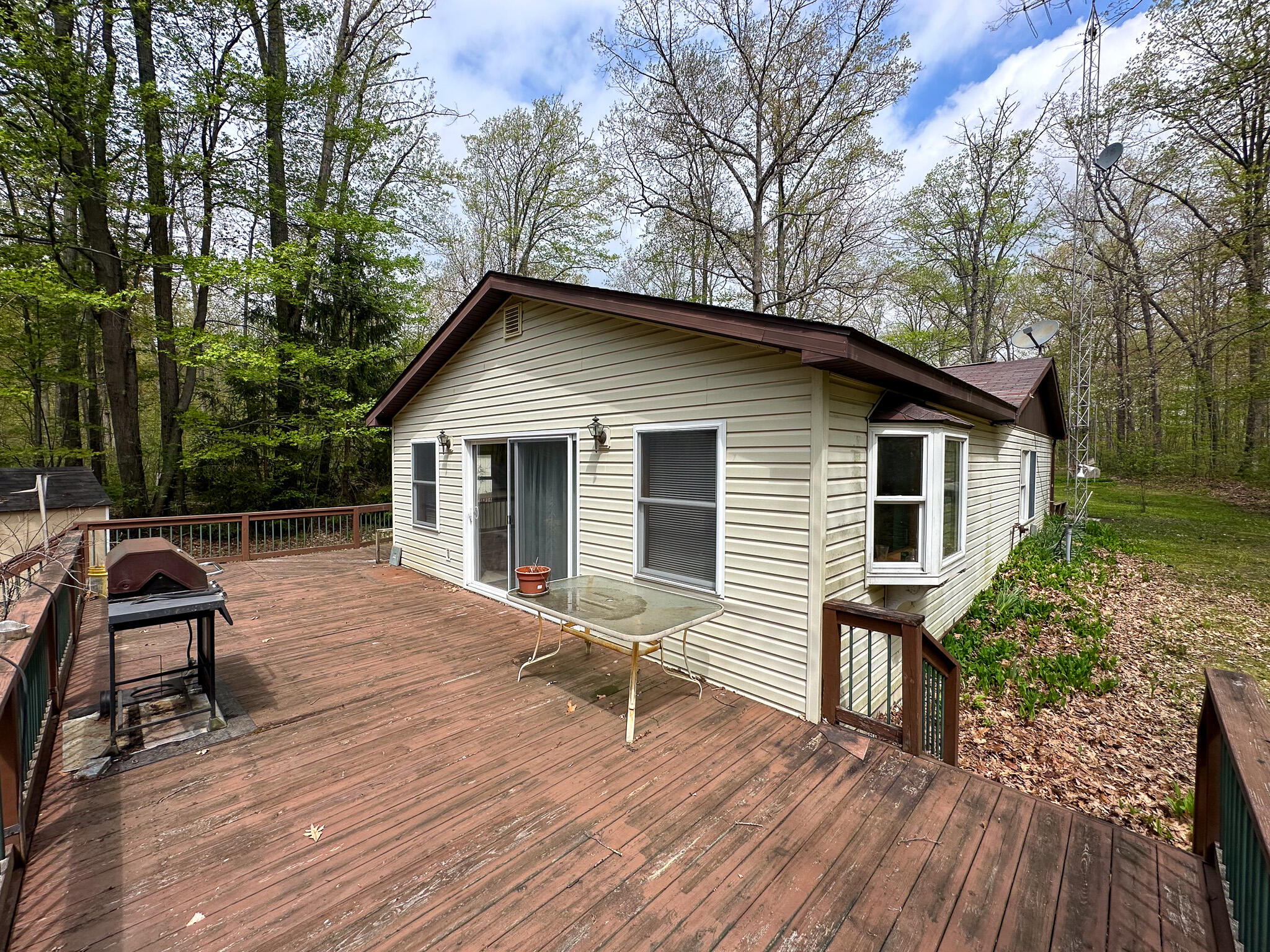2081 Deer Lake Road Harrison, MI 48625 - Photo 6 of 42 BP E