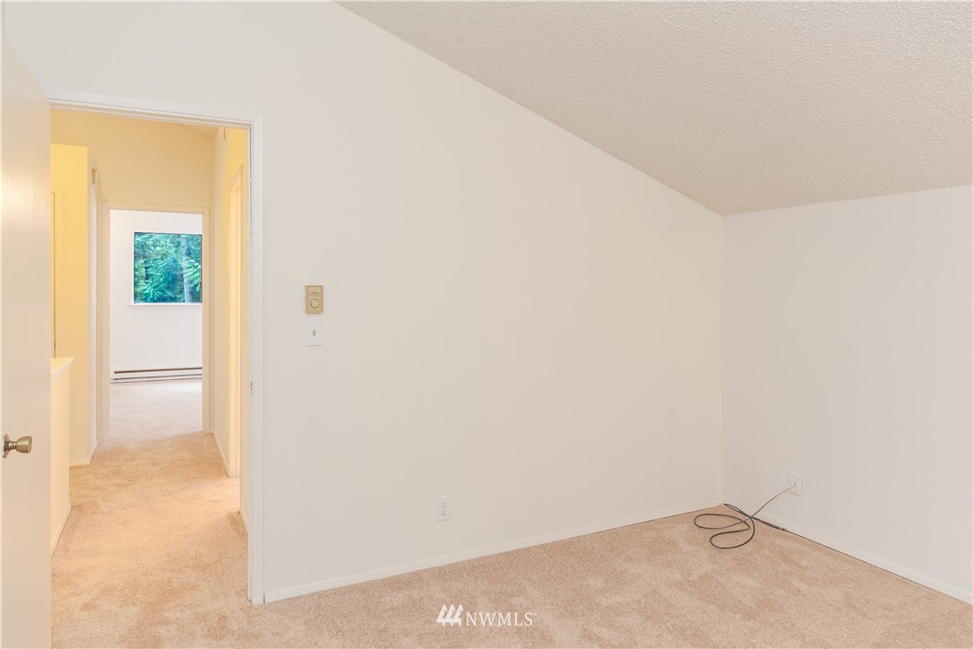 16680 Seminole Road Northeast Poulsbo, WA 98370 - Photo 16 of 30 Gallery Image 16