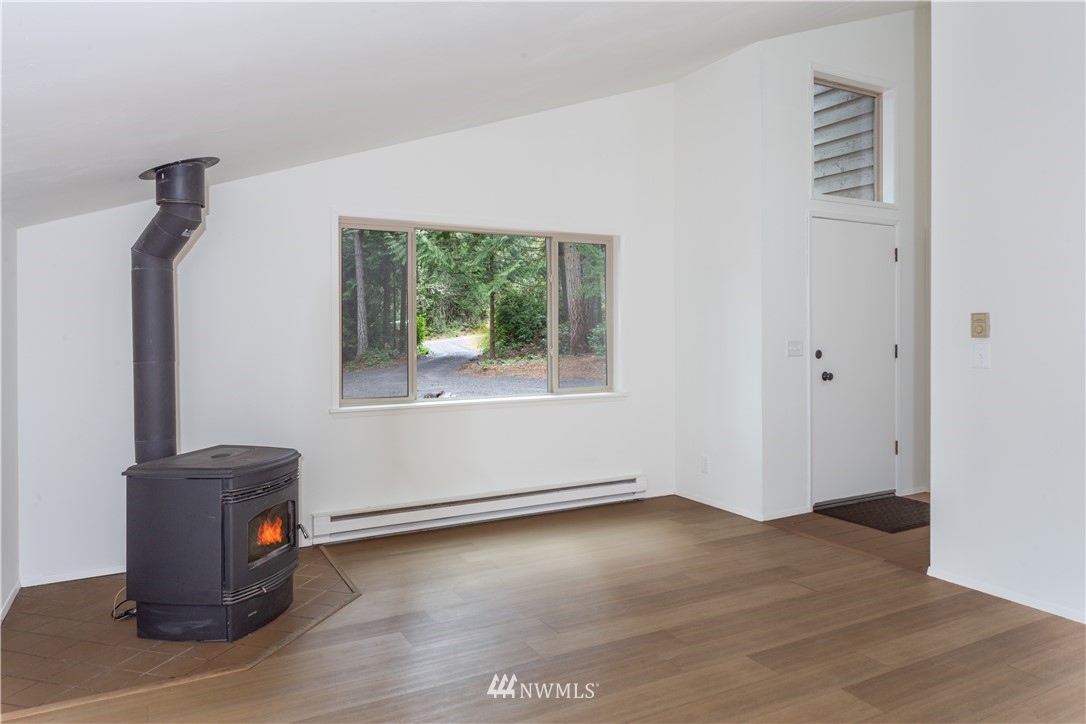 16680 Seminole Road Northeast Poulsbo, WA 98370 - Photo 3 of 30 Gallery Image 3