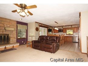 2537 Cherry Road Springfield, IL 62704 - Photo 9 of 24