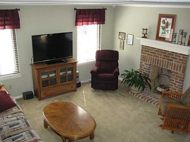 1860 Fishinger Road Upper Arlington, OH 43221 - Photo 8 of 18