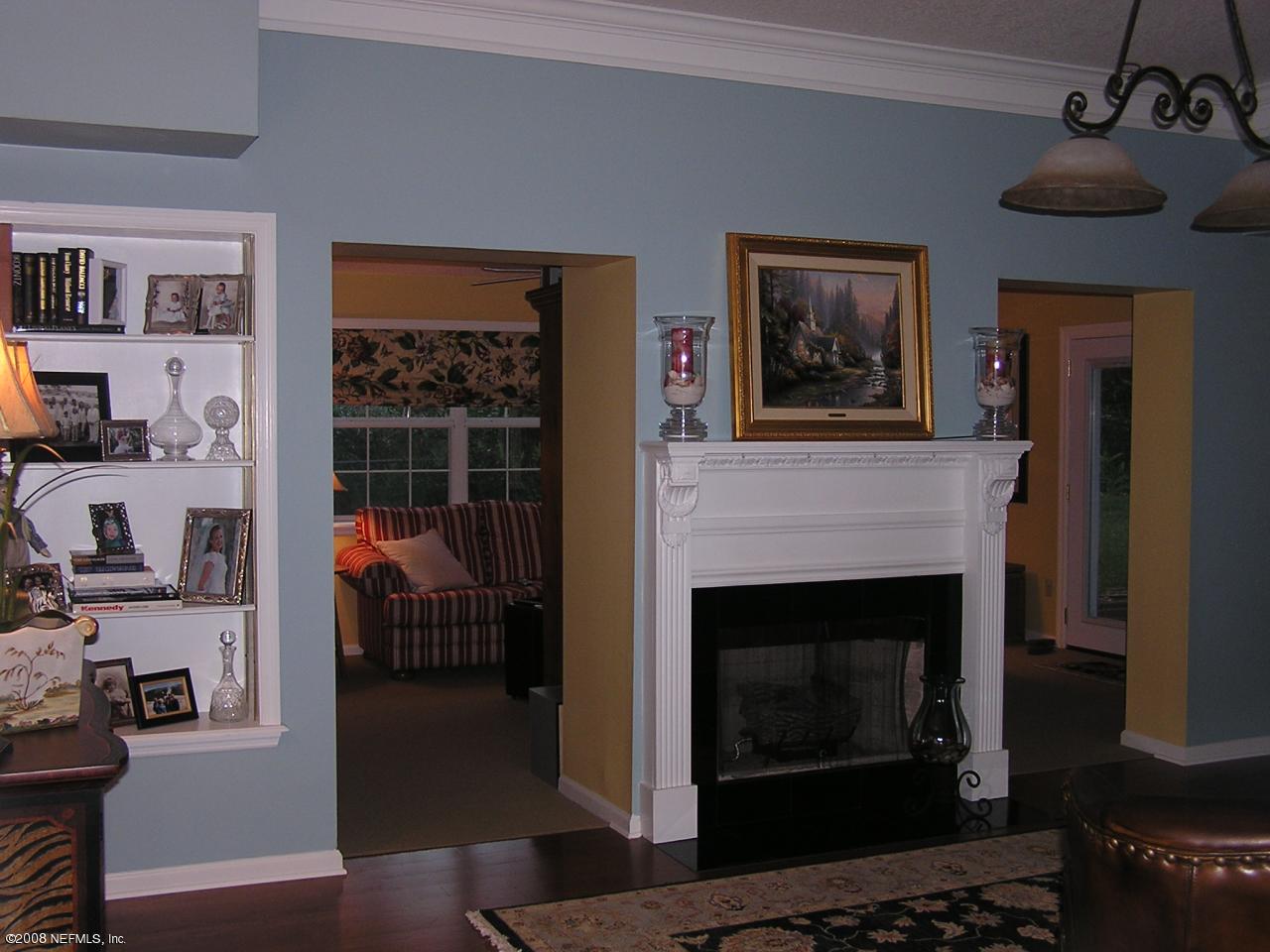 1208 Norwich Road Jacksonville, FL 32207 - Photo 5 of 8 Family Room With Fireplace