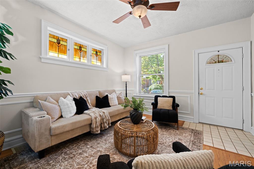 4819 Rhodes Avenue St. Louis, MO 63116 - Photo 3 of 45 Gallery Image 3