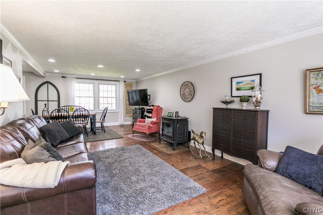 8037 Princess Path Liverpool, NY 13090 - Photo 18 of 48 Gallery Image 18