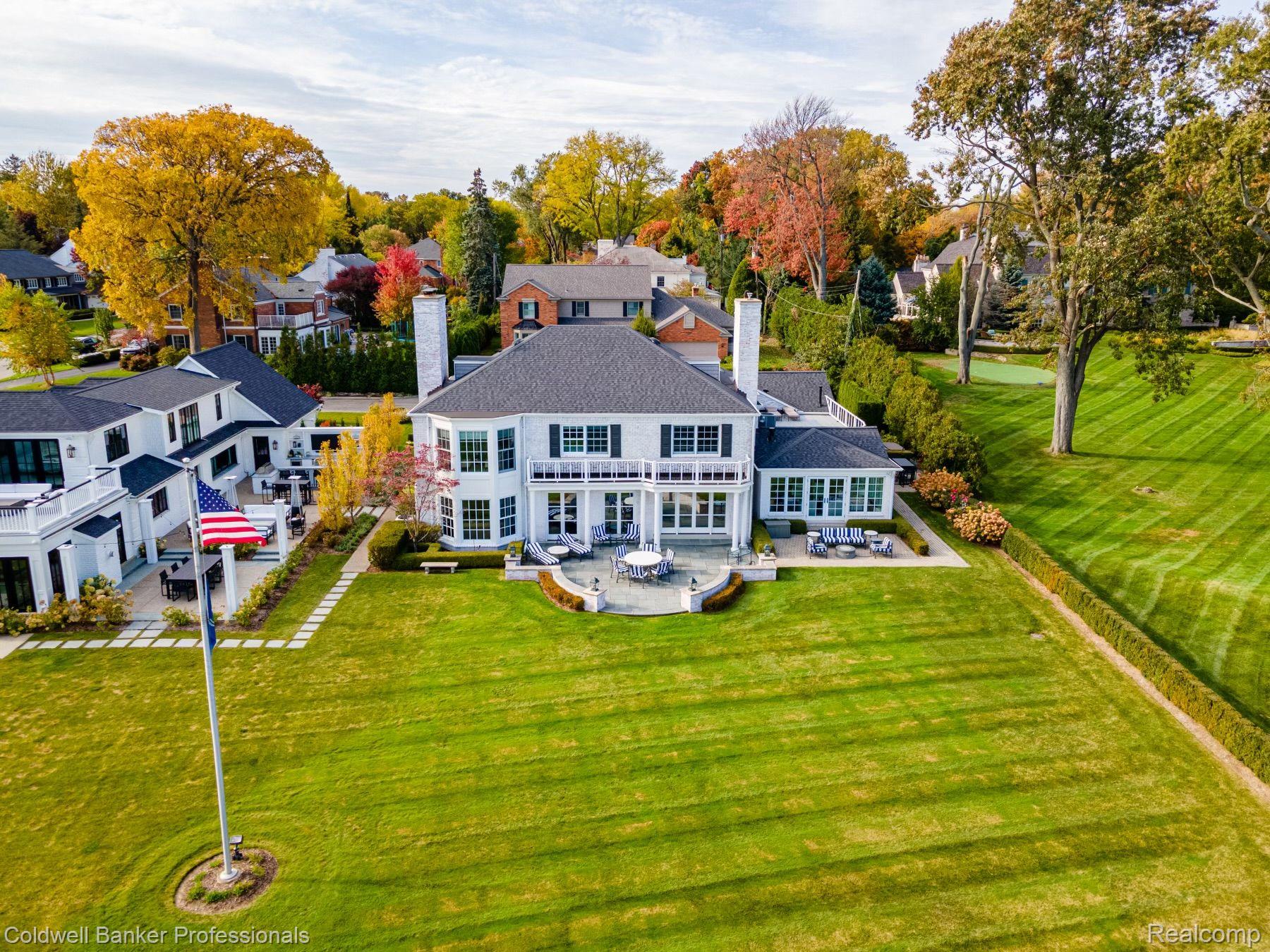 231 Lake Shore Road Grosse Pointe, MI 48236 - Photo 1 of 1 231 Lake Shore Road