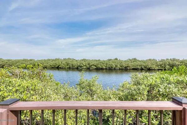 $1,300 | 1401 South Palmetto Avenue, Unit 216, Daytona Beach, FL 32114