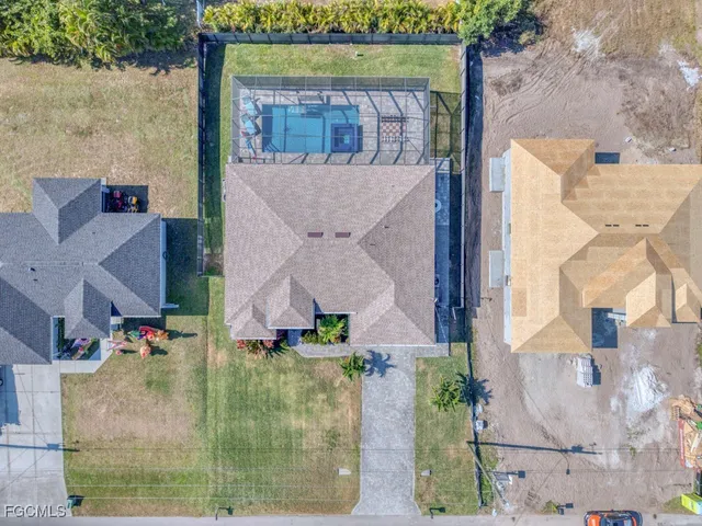 a view of a outdoor space