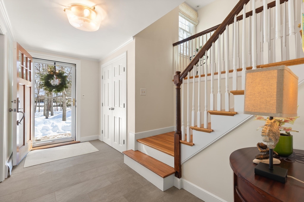 32 Highland Circle Wayland, MA 01778 - Photo 4 of 34