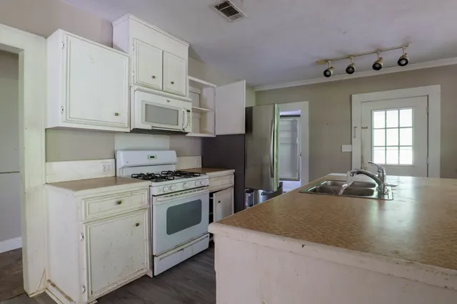 $62,640 | 1022 Friendship Circle, McComb, MS 39648