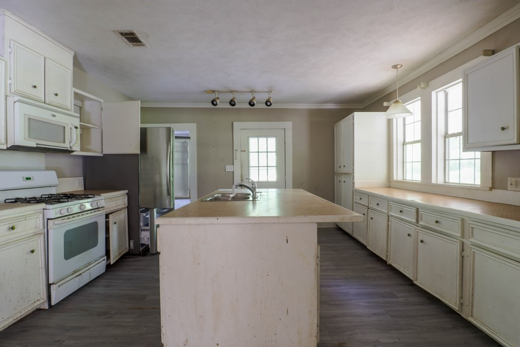 1022 Friendship Circle McComb, MS 39648 - Photo 6 of 20 Photo 6