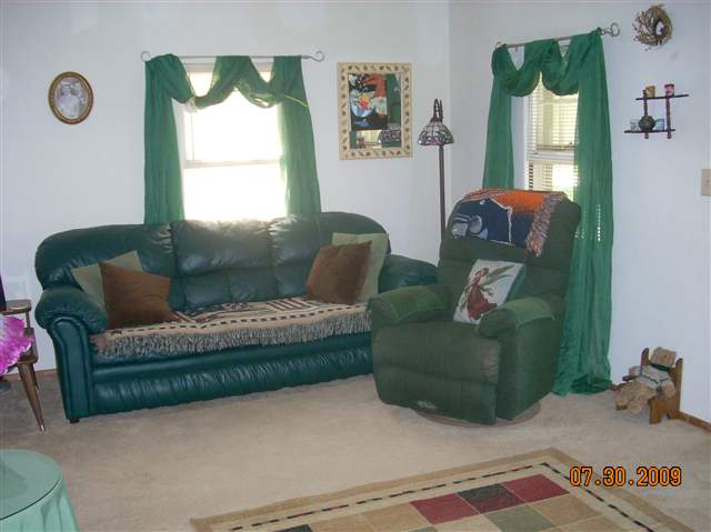 210 Esser Street Washington, IL 61571 - Photo 11 of 15 Gallery Image 11