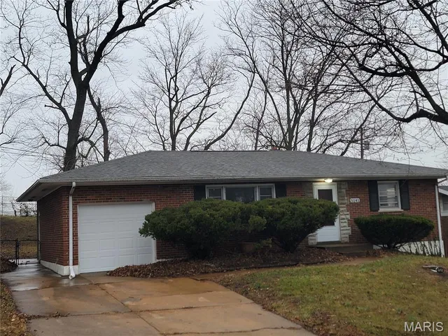 $1,700 | 5141 Wallingford Drive, St. Louis, MO 63121
