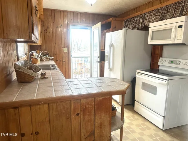 $238,000 | 35 Hermitage Street, Greeneville, TN 37745