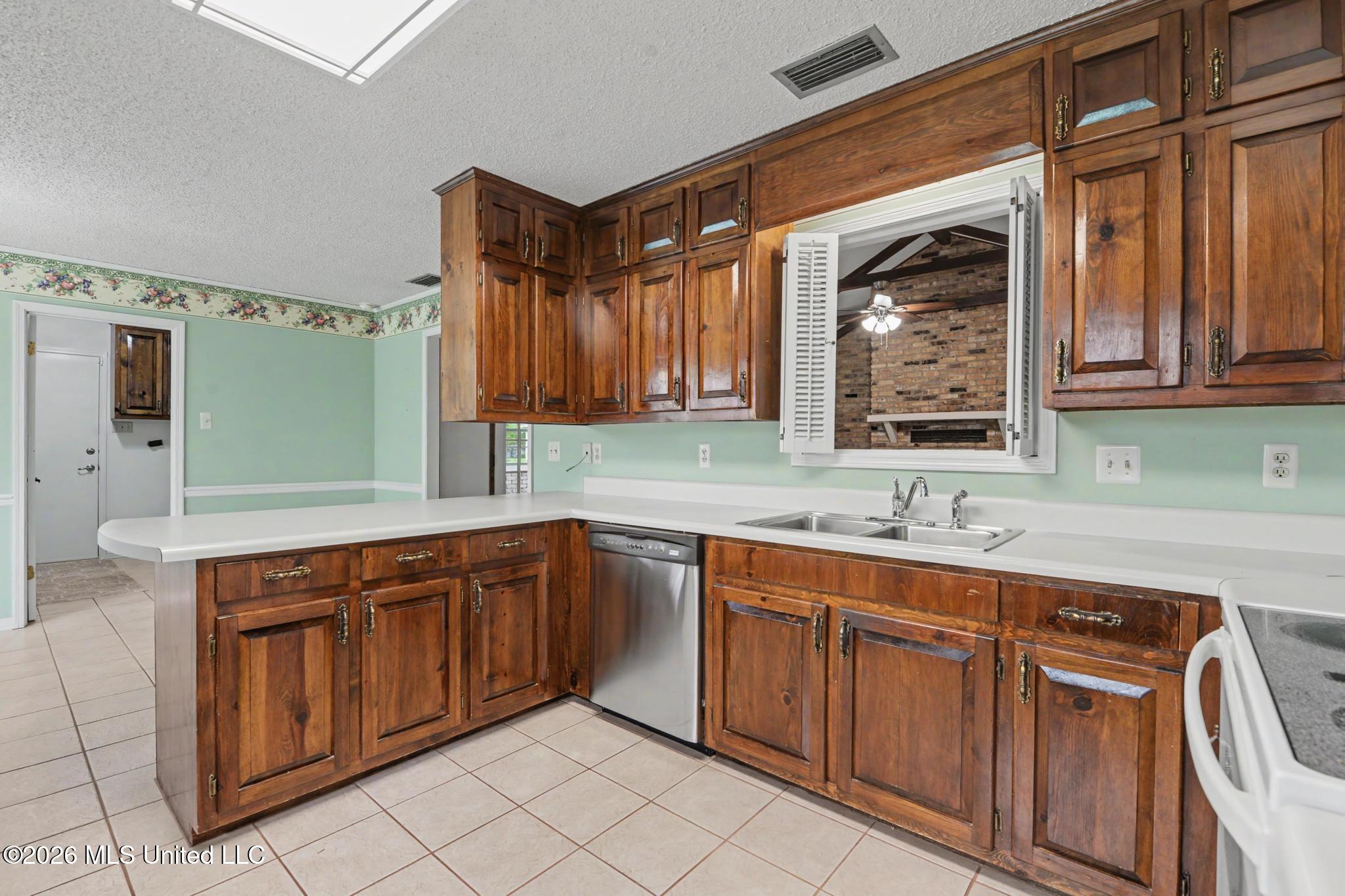 5146 Barton-Agricola Road Lucedale, MS 39452 - Photo 8 of 47 008