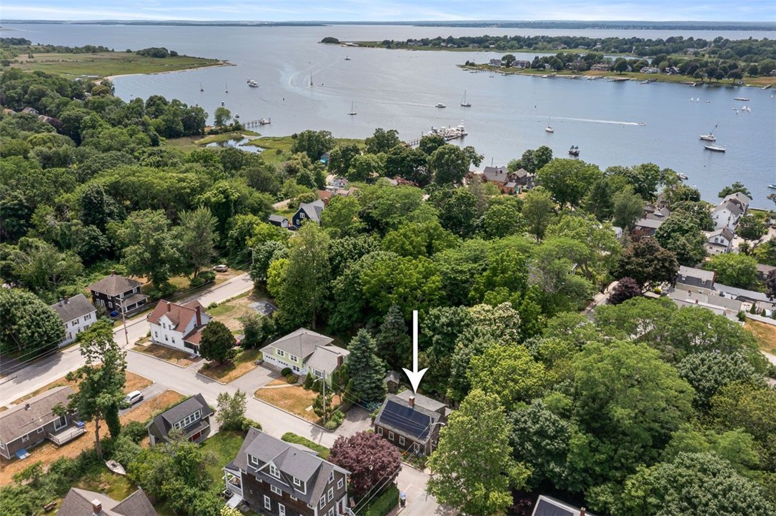 26 Bridge Street Warren, RI 02885 - Photo 2 of 42