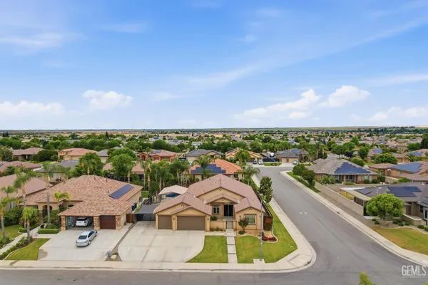 $585,000 | Undisclosed Address, Bakersfield, CA 93314