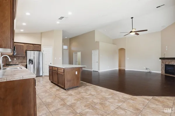 $585,000 | Undisclosed Address, Bakersfield, CA 93314