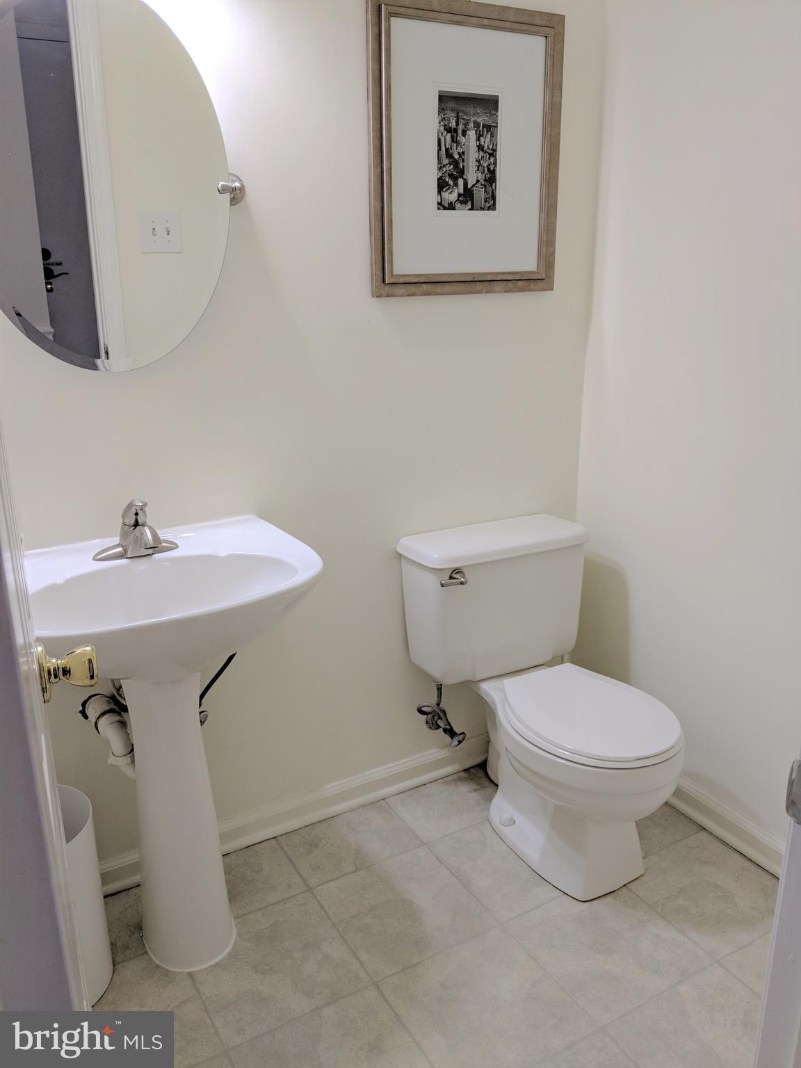 13389 Point Rider Lane Herndon, VA 20171 - Photo 12 of 25 Bath