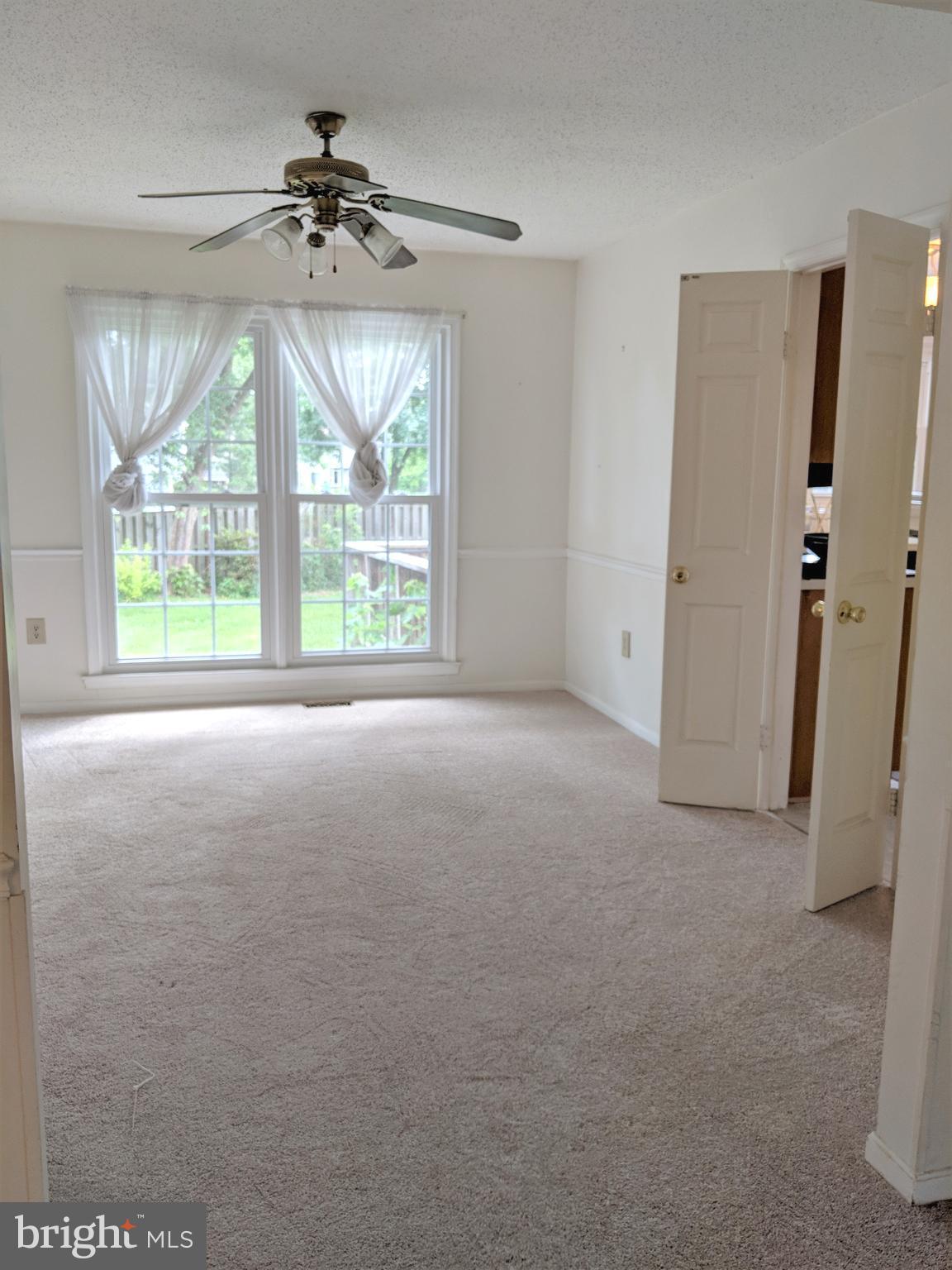 13389 Point Rider Lane Herndon, VA 20171 - Photo 9 of 25 Dining Room