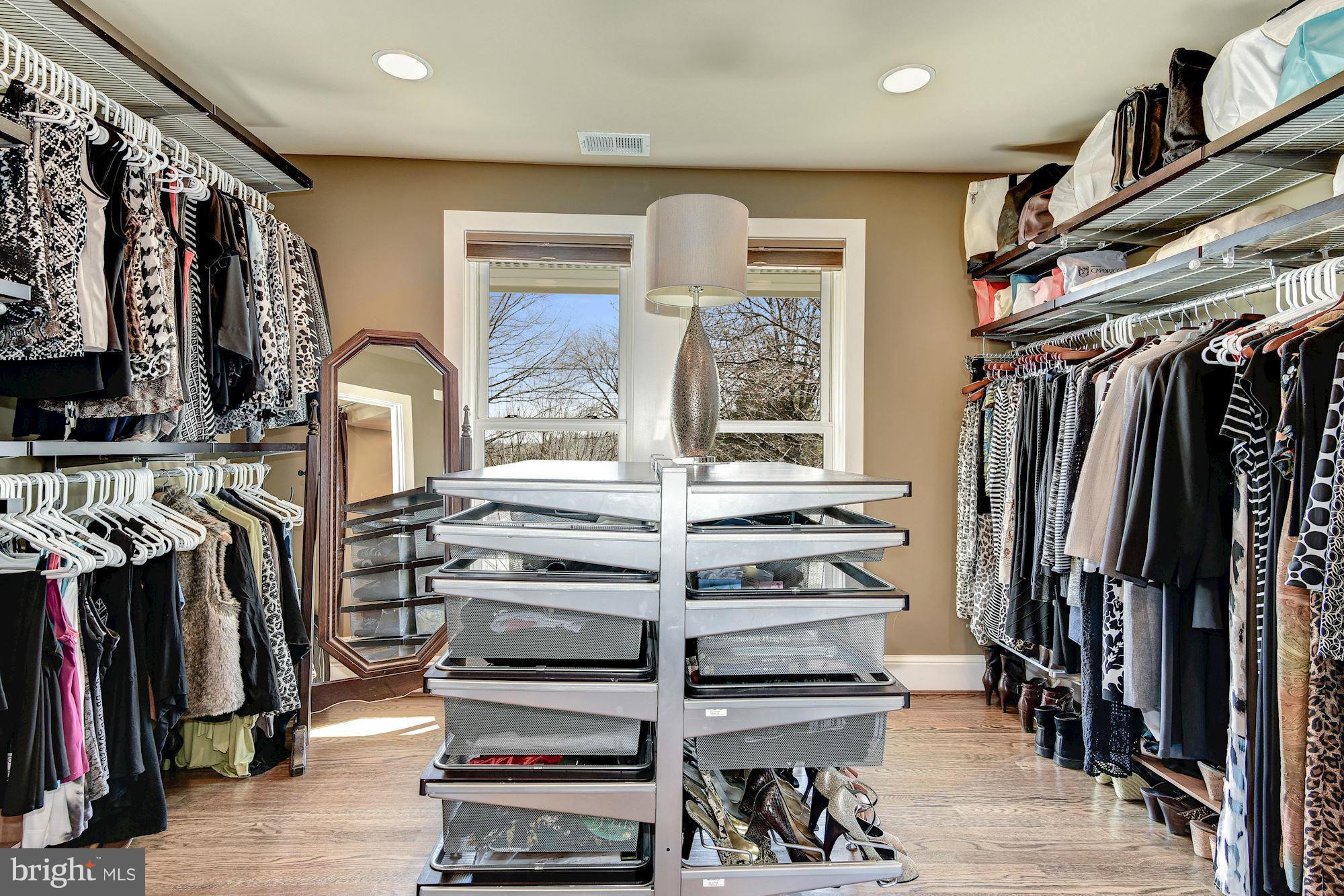 4534 Reno Road Northwest Washington, DC 20008 - Photo 14 of 25 Owner Dressing Room