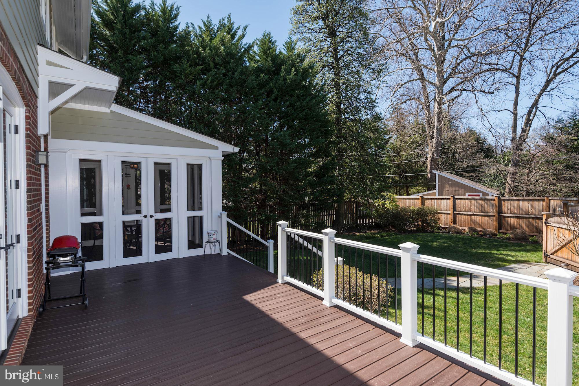 4534 Reno Road Northwest Washington, DC 20008 - Photo 22 of 25 Trex Deck w/ Steps to Rear Garden