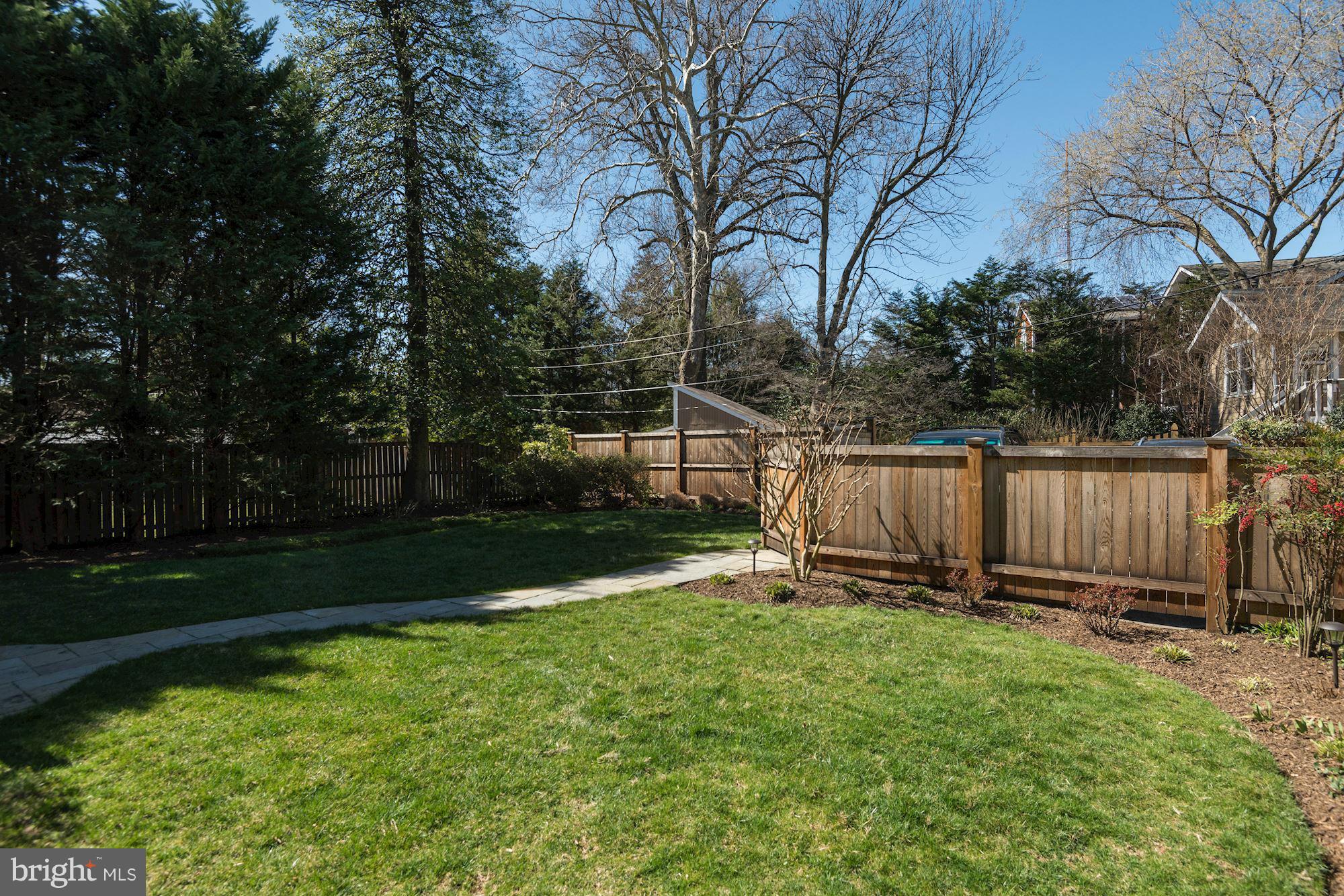 4534 Reno Road Northwest Washington, DC 20008 - Photo 24 of 25 Rear Garden