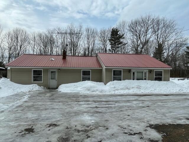 916 Madison Road Norridgewock, ME 04957 - Photo 2 of 22 IMG_4467