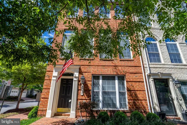 $4,700 | 5228 Harold Secord Street, Alexandria, VA 22304