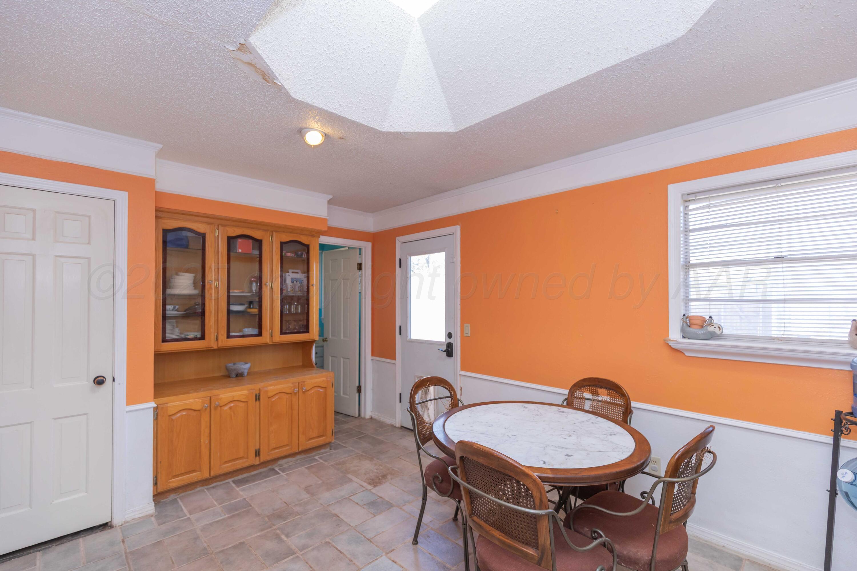 6004 Jameson Road Amarillo, TX 79106 - Photo 12 of 28 KITCHEN VIEW 4