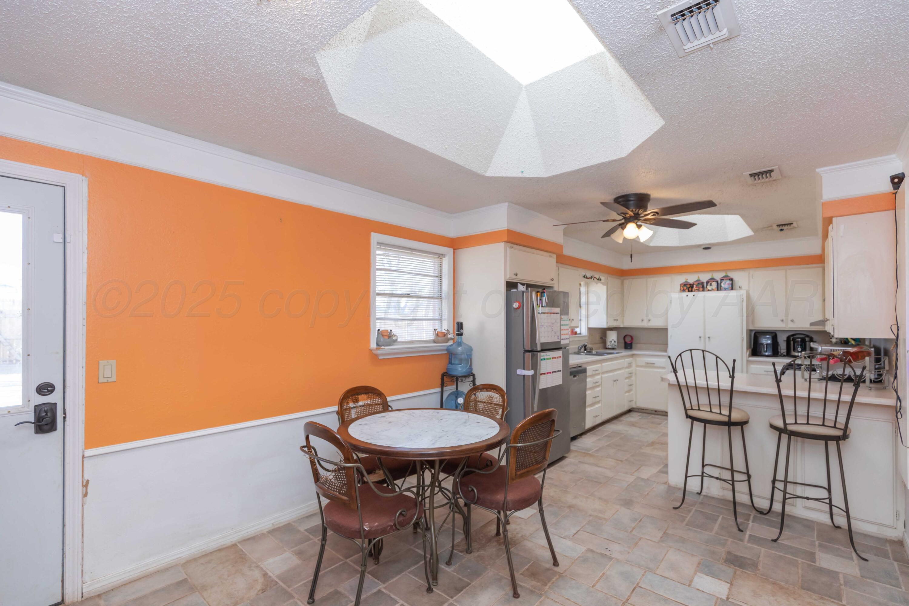 6004 Jameson Road Amarillo, TX 79106 - Photo 13 of 28 KITCHEN VIEW 5