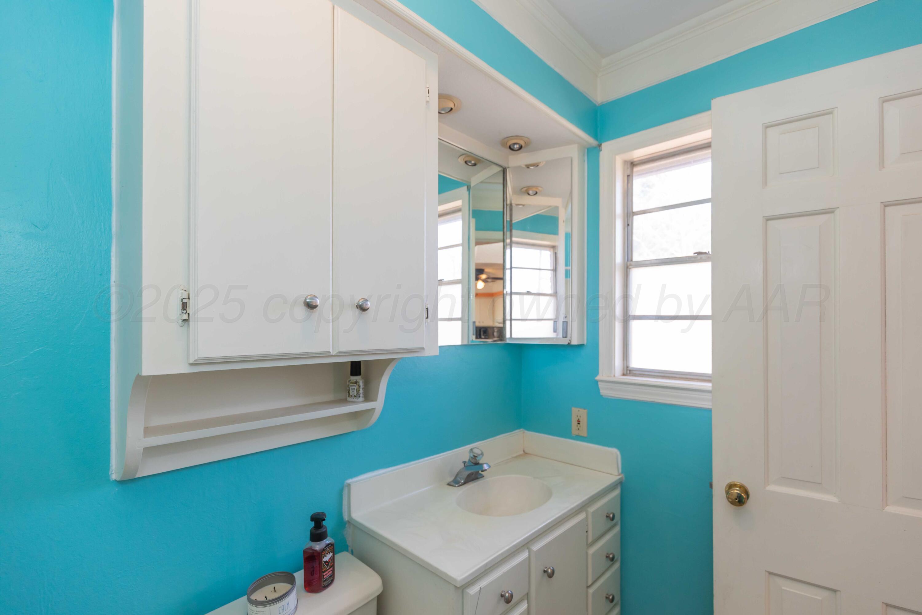 6004 Jameson Road Amarillo, TX 79106 - Photo 25 of 28 BATHROOM 2 VIEW 2