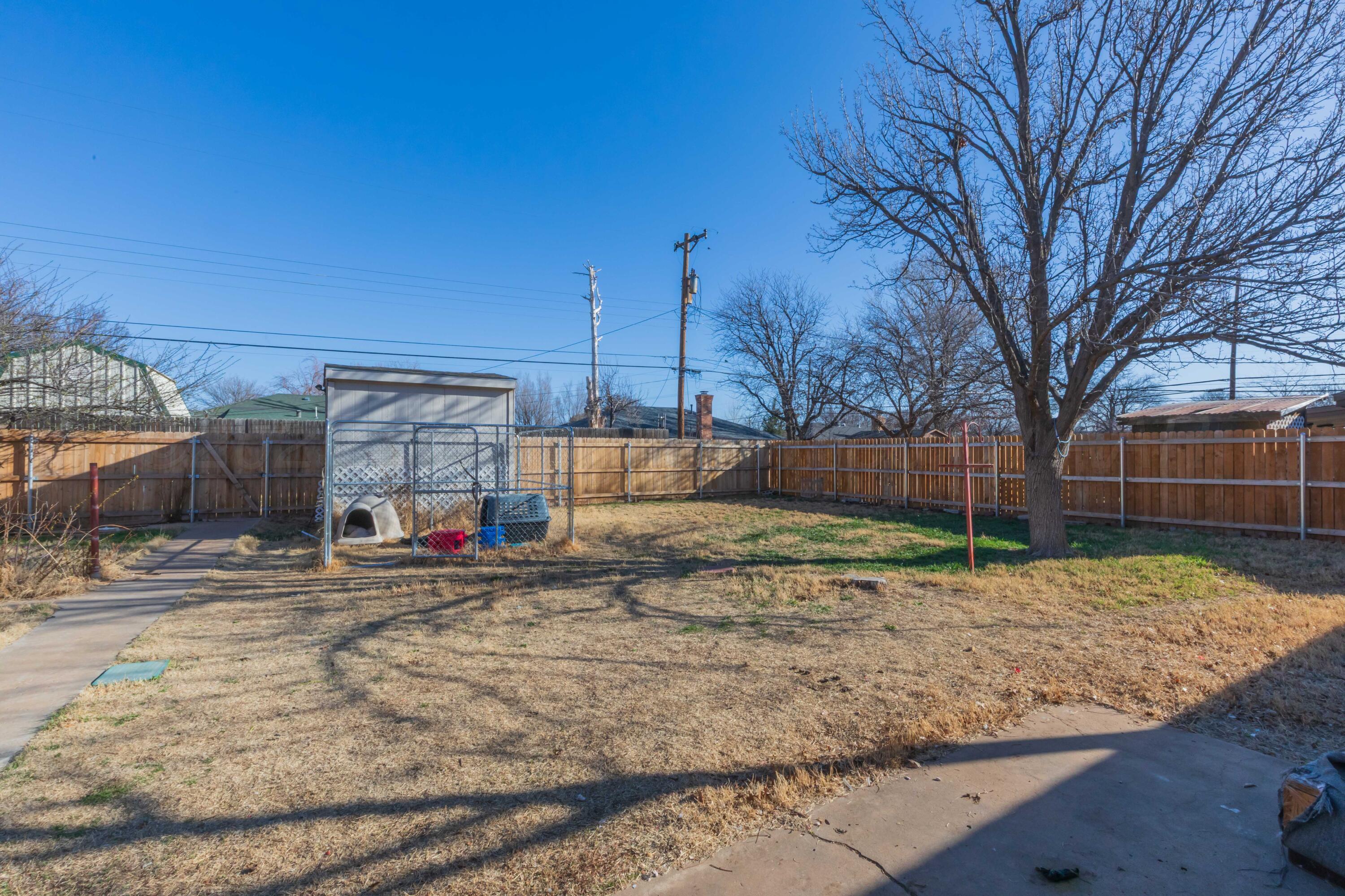6004 Jameson Road Amarillo, TX 79106 - Photo 27 of 28 BACKYARD VIEW 2