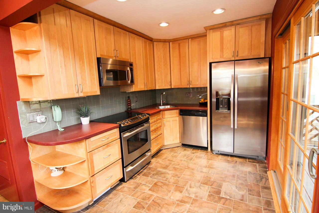 110 Sheffield Street Silver Spring, MD 20910 - Photo 13 of 27 Kitchen