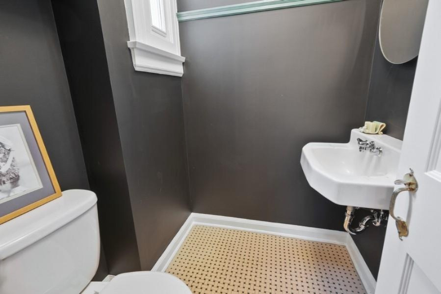 1460 Miami Road Benton Harbor, MI 49022 - Photo 14 of 39 14_1460Miami_7_HalfBath_LowRes