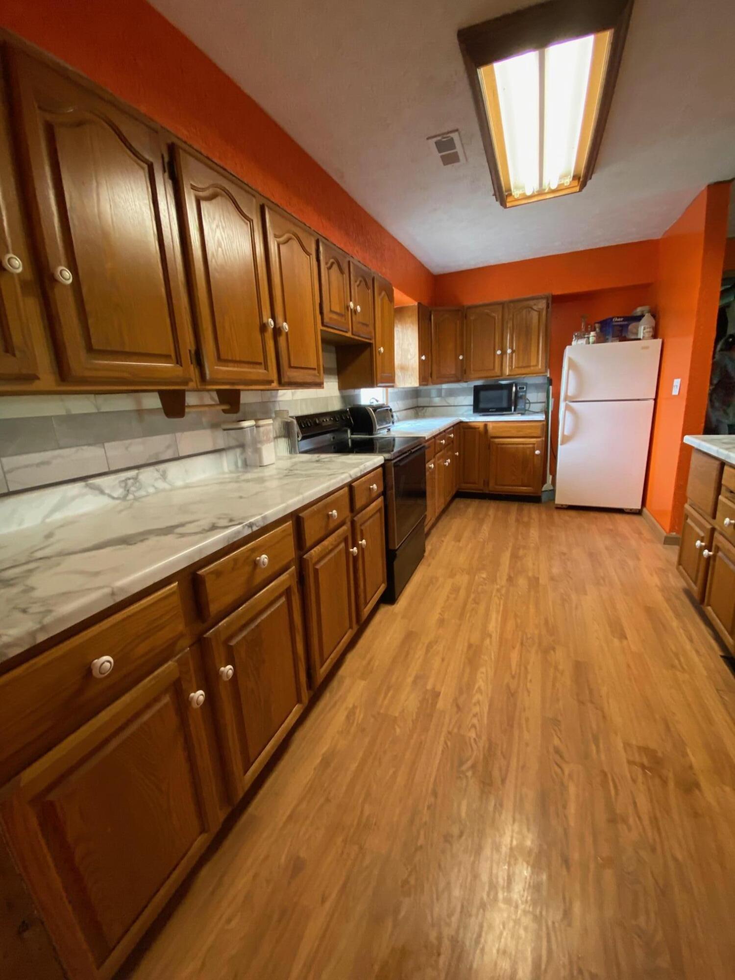 18164 Kraft Mill Road Fredericktown, OH 43019 - Photo 18 of 32 kitchen