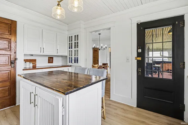 $359,900 | 11652 Dragoon Trail, Mishawaka, IN 46544