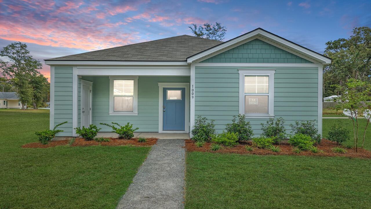 1009 Folly Road Summerton, SC 29148 - Photo 1 of 29 1_550a5668-1 twilight