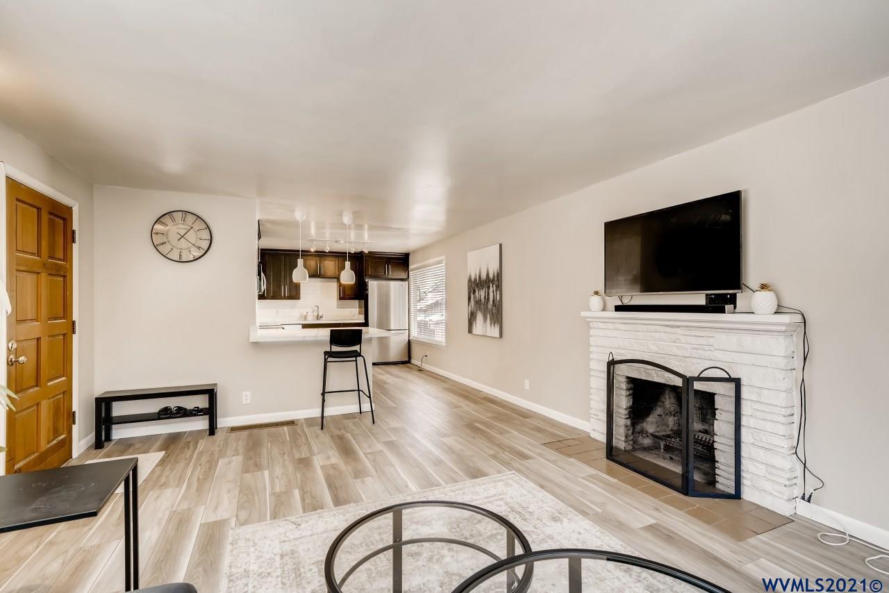 7433 California Avenue Southwest Seattle, WA 98136 - Photo 5 of 22